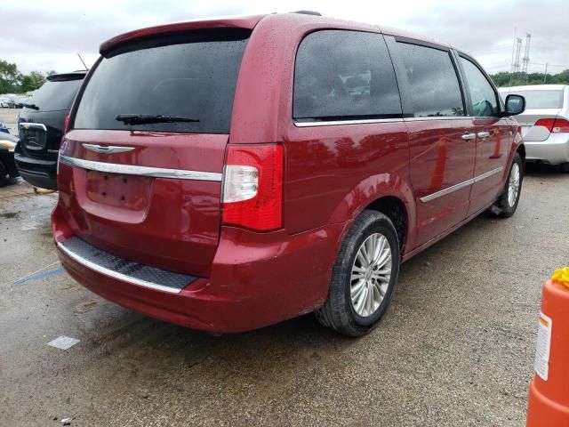 2014 Chrysler Town & Country Touring L