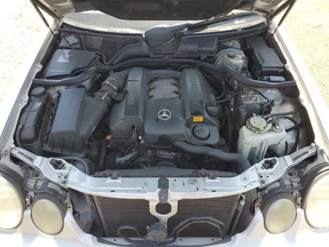 2001 Mercedes-Benz E 320