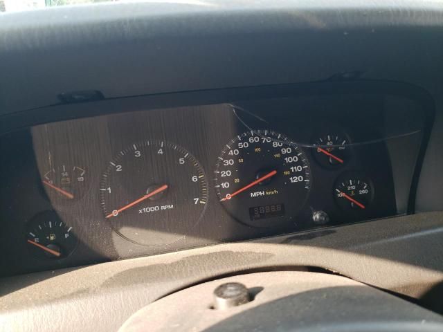 2000 Jeep Grand Cherokee Laredo