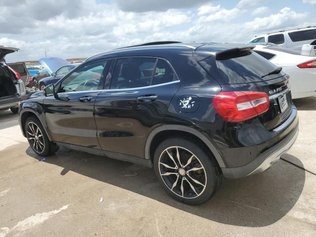 2016 Mercedes-Benz GLA 250