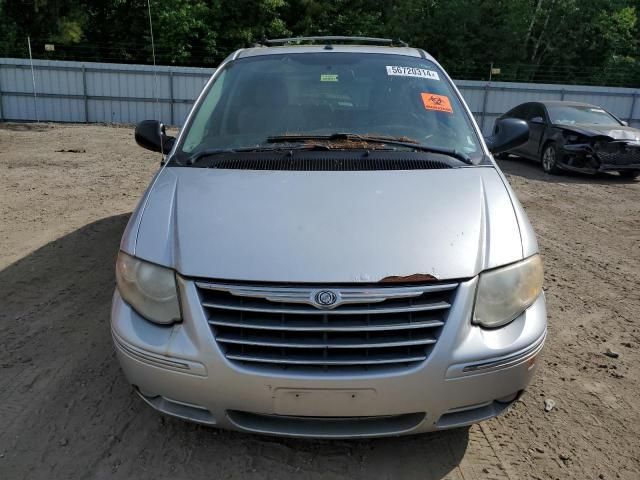 2006 Chrysler Town & Country Limited