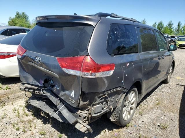 2014 Toyota Sienna XLE