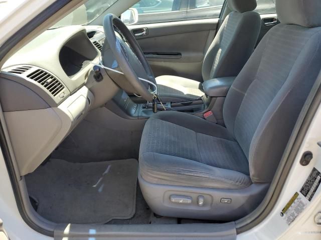 2005 Toyota Camry LE