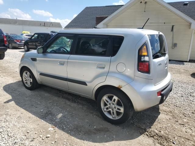 2010 KIA Soul +