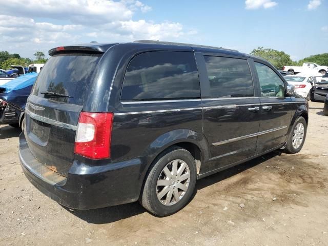 2012 Chrysler Town & Country Touring L