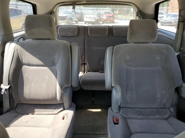 2004 Toyota Sienna CE