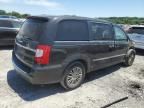 2015 Chrysler Town & Country Touring L