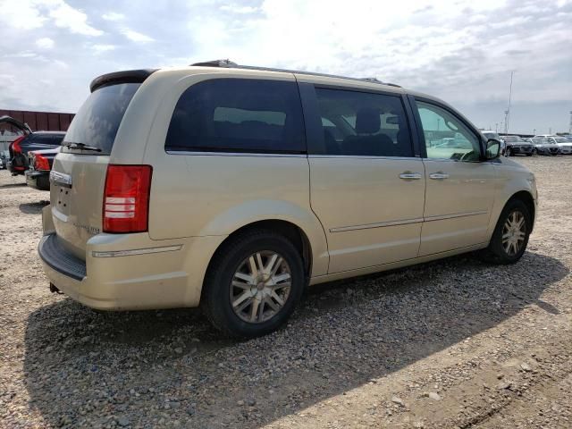 2010 Chrysler Town & Country Limited