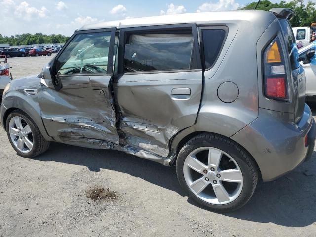 2010 KIA Soul +