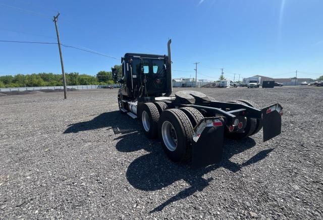 2020 Freightliner Cascadia 125