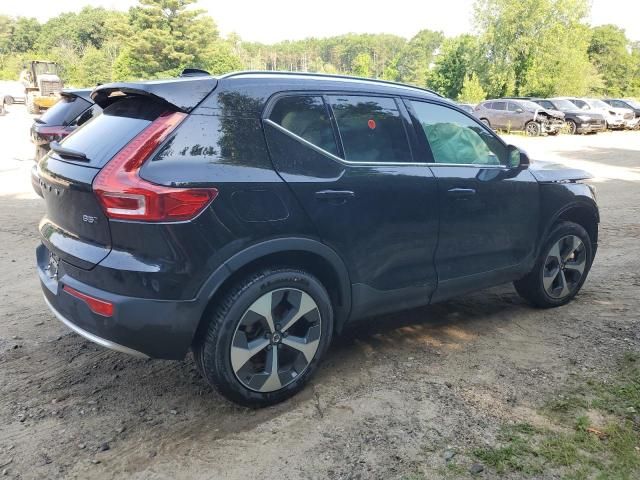 2024 Volvo XC40 Plus