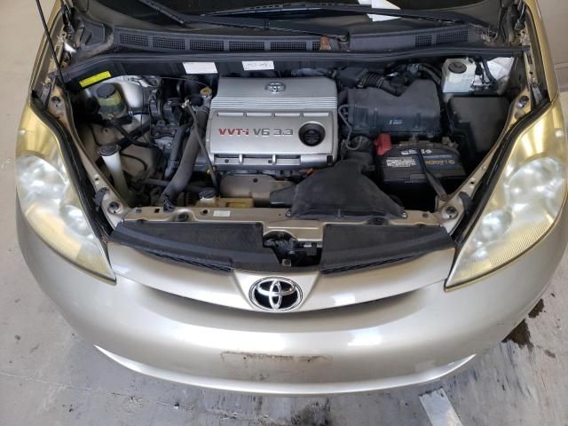 2006 Toyota Sienna XLE