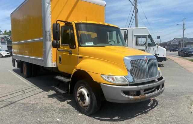 2013 International 4000 4300 LP