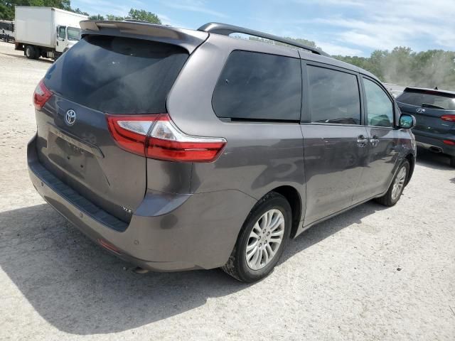 2015 Toyota Sienna XLE