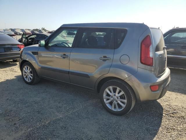 2013 KIA Soul +