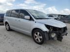 2010 Volkswagen Routan SE