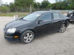 Volkswagen salvage cars for sale: 2009 Volkswagen Jetta SE