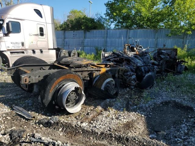 2016 Freightliner Conventional Coronado 132