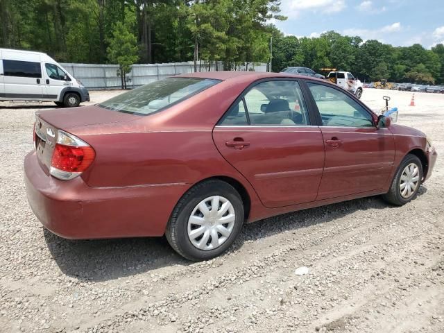 2005 Toyota Camry LE