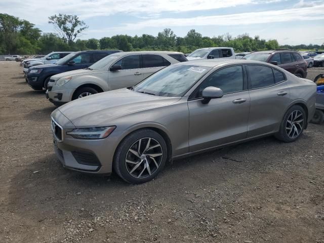 2019 Volvo S60 T6 Momentum