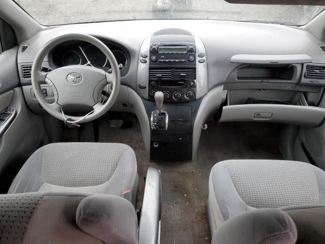 2006 Toyota Sienna CE