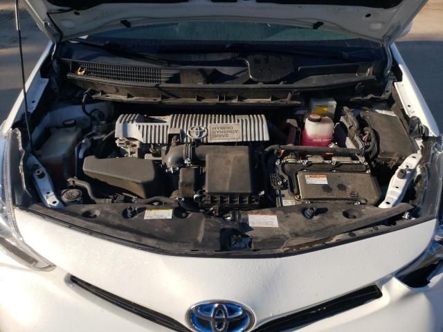 2016 Toyota Prius V