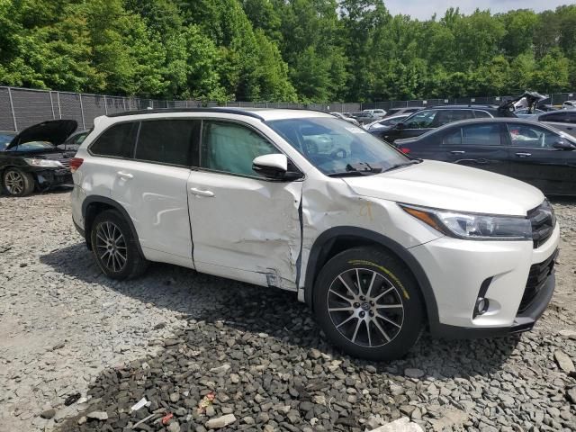 2017 Toyota Highlander SE