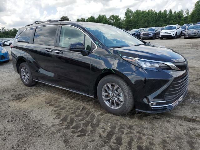 2024 Toyota Sienna XLE