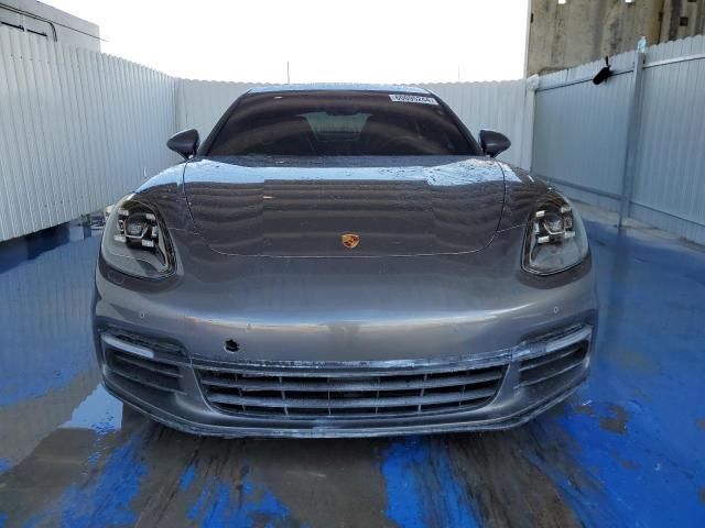 2017 Porsche Panamera 2