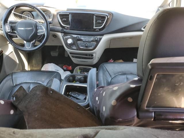 2017 Chrysler Pacifica Touring L Plus