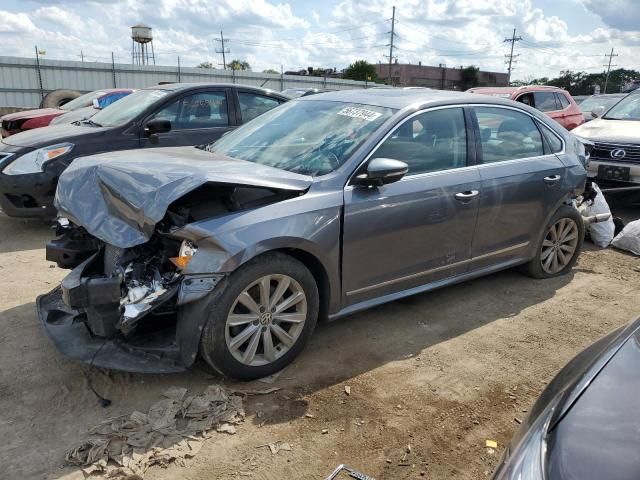 2012 Volkswagen Passat SEL