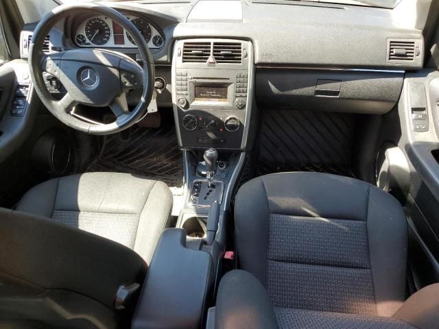 2011 Mercedes-Benz B200