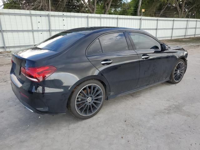 2019 Mercedes-Benz A 220