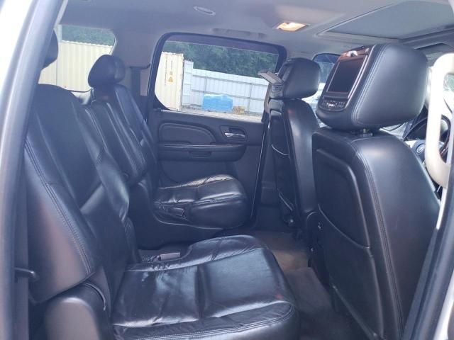 2010 Cadillac Escalade ESV Luxury