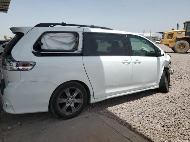 2017 Toyota Sienna SE