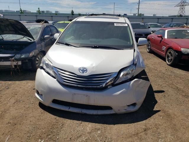 2015 Toyota Sienna XLE