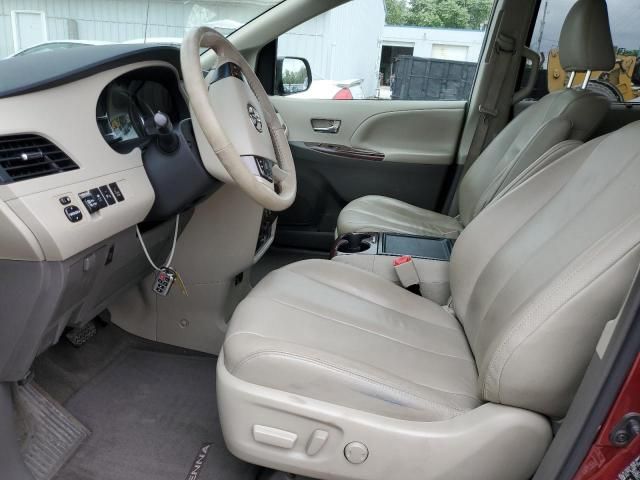 2014 Toyota Sienna XLE