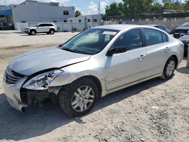 2010 Nissan Altima Base