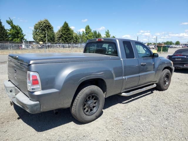 2006 Mitsubishi Raider LS