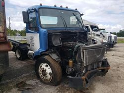 Salvage trucks for sale at Jacksonville, FL auction: 2006 Volvo VN VNM