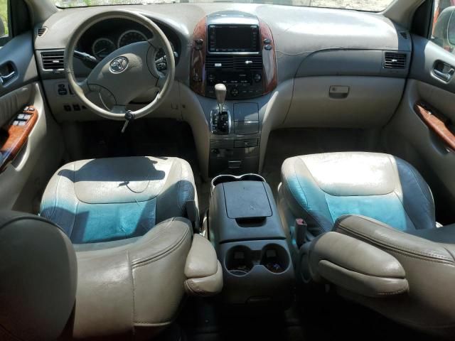 2004 Toyota Sienna XLE