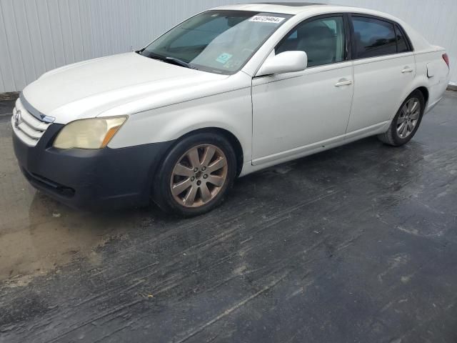 2005 Toyota Avalon XL