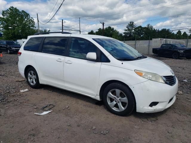 2011 Toyota Sienna LE