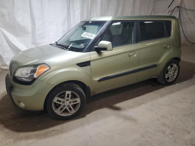 2010 KIA Soul +