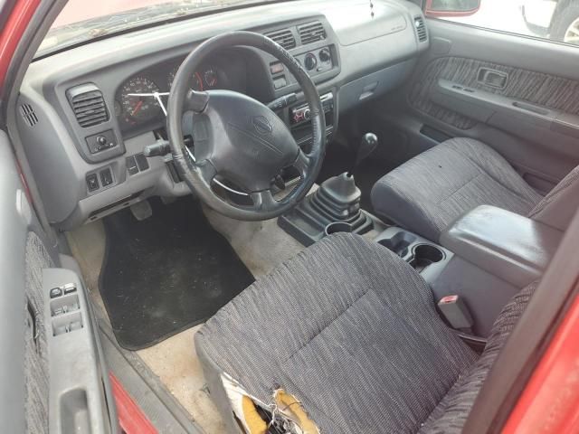 2000 Nissan Frontier Crew Cab XE