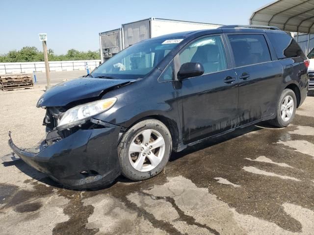 2015 Toyota Sienna LE