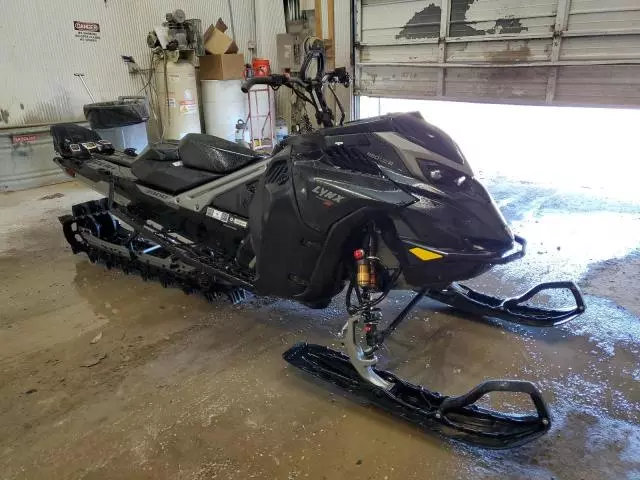 2024 Bombardier Snowmobile