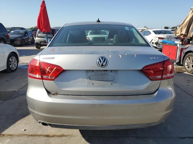 2014 Volkswagen Passat SE