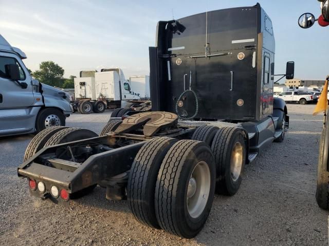 2013 Kenworth Construction T660