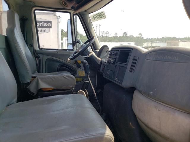 2004 International 4000 4200